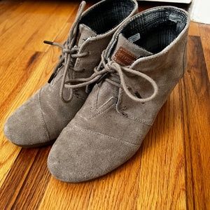 TOMS Wedges- Suede- Tan 8.5